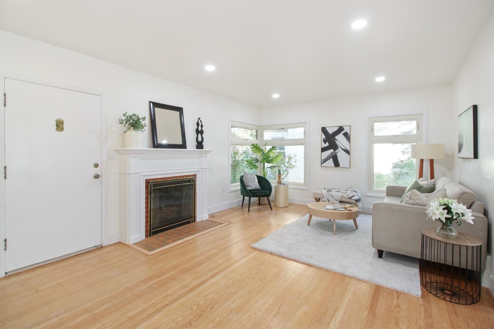 1866 Bidwell Way remodel — living room